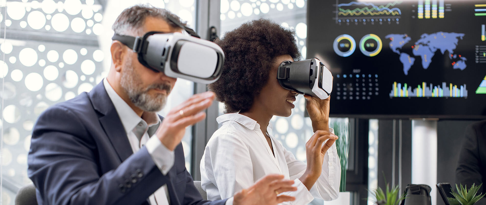 重磅！betf88通信正式发布一站式XR产品解决方案，助力探索数字世界新纪元